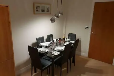 Apartment Amethyst, 3 Bedroom Birmingham
