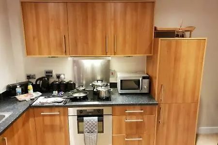 Amethyst, 3 Bedroom * Birmingham