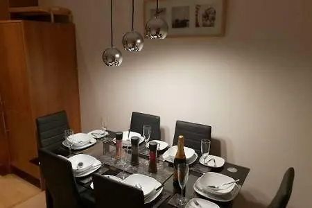 Apartment Amethyst, 3 Bedroom Birmingham